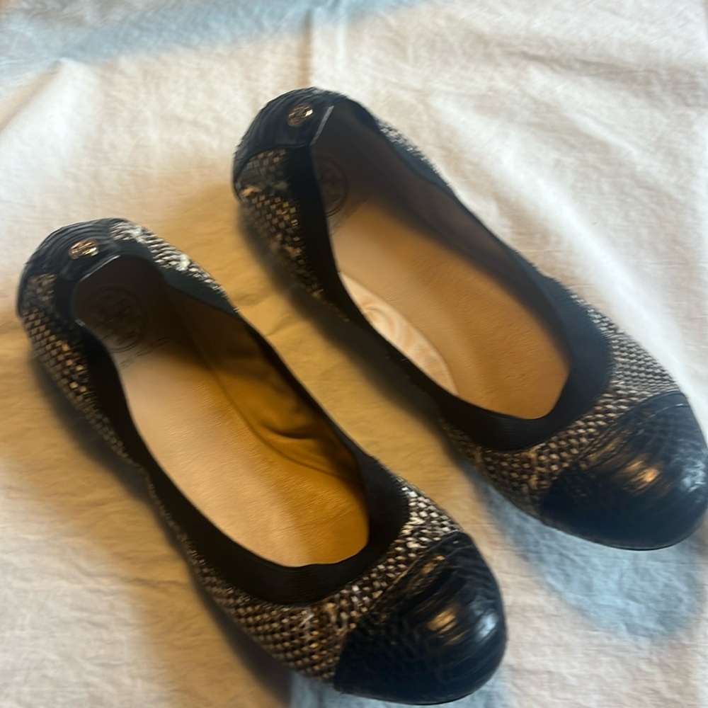Tory Burch Lisa $250 Snakeskin Ballet Flats Size 10M